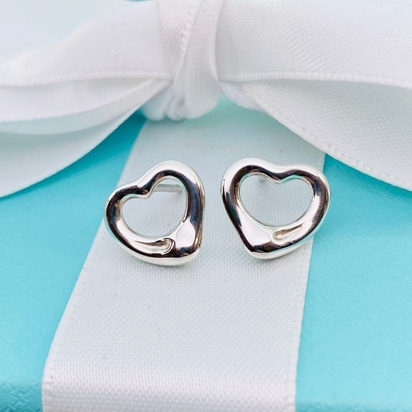 Tiffany Co Elsa Peretti open heart earrings 11mm silver 925w/ box